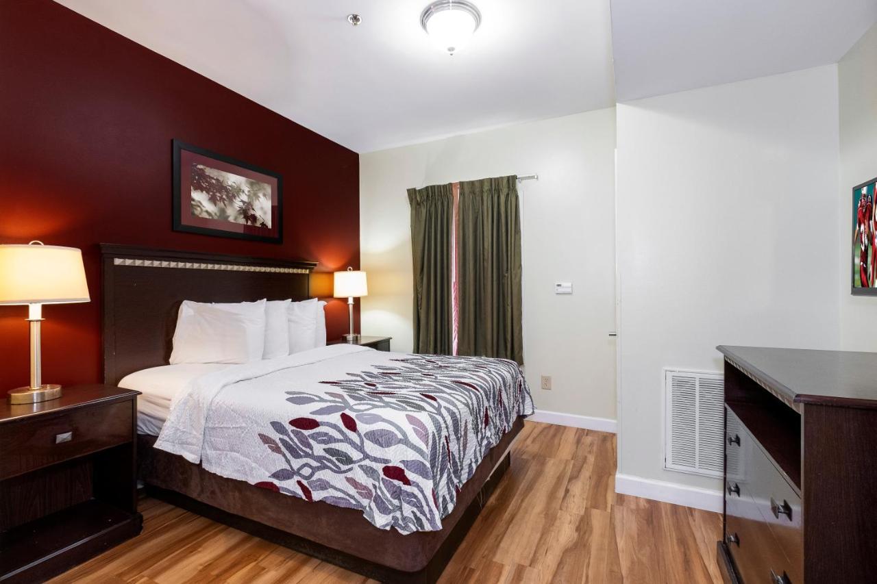 Red Roof Inn & Suites Wilson Buitenkant foto