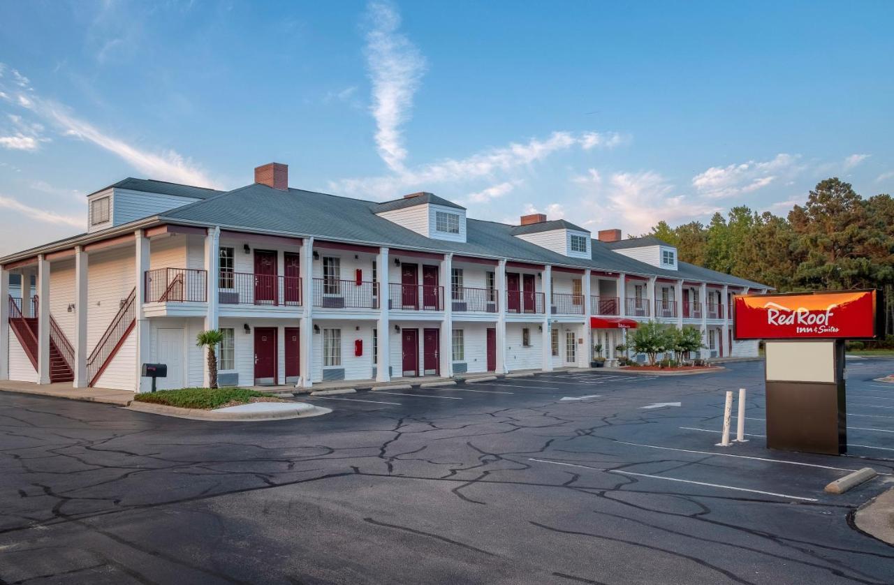 Red Roof Inn & Suites Wilson Buitenkant foto