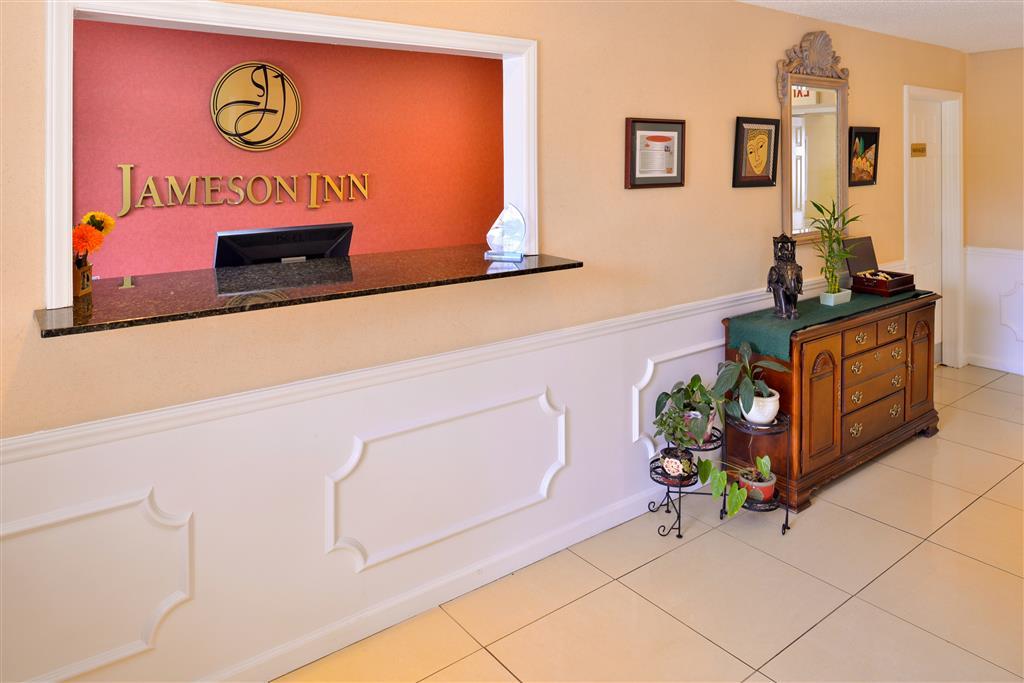 Red Roof Inn & Suites Wilson Interieur foto