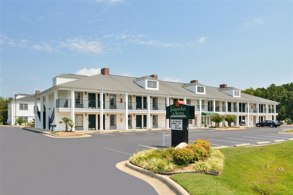 Red Roof Inn & Suites Wilson Buitenkant foto