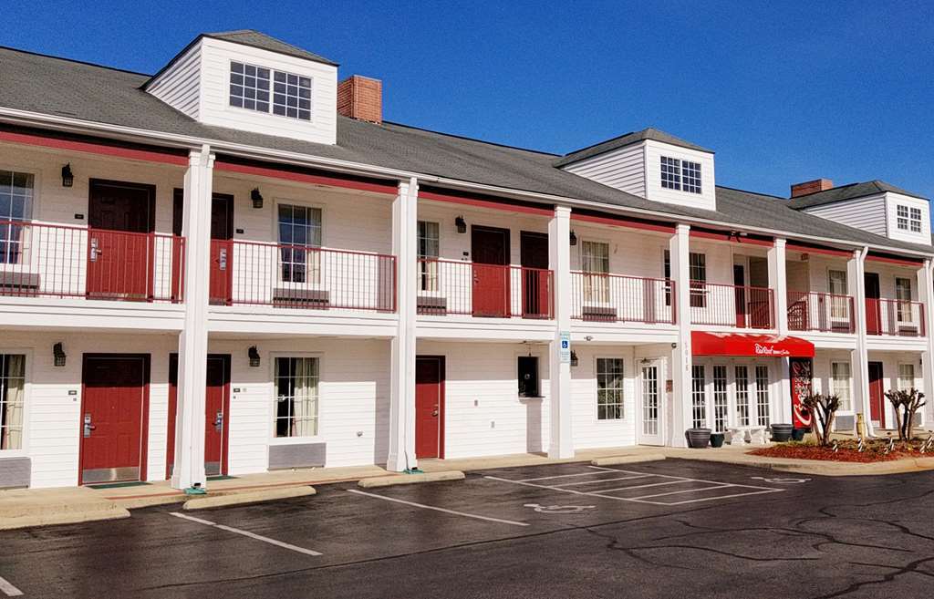 Red Roof Inn & Suites Wilson Buitenkant foto