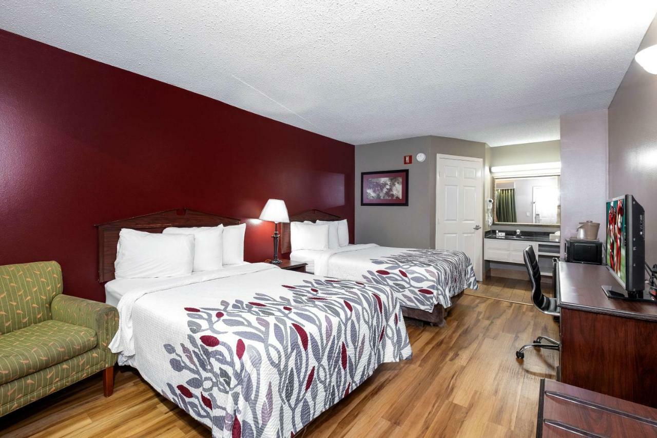 Red Roof Inn & Suites Wilson Buitenkant foto